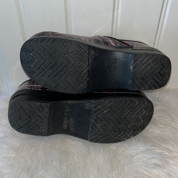 DANSKO leather clog shiny purple crosshatch Size 37 US 6.5 nursing comfort - Picture 8 of 14